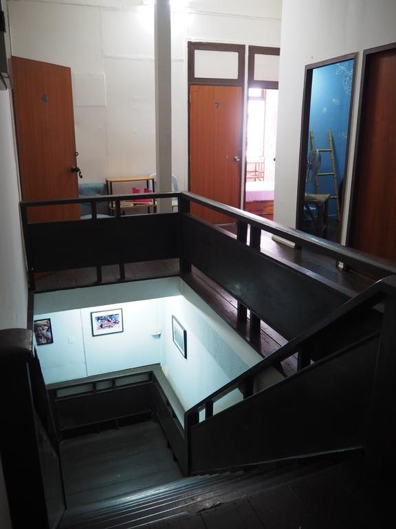 Blue Juice Hotel Krabi town Buitenkant foto