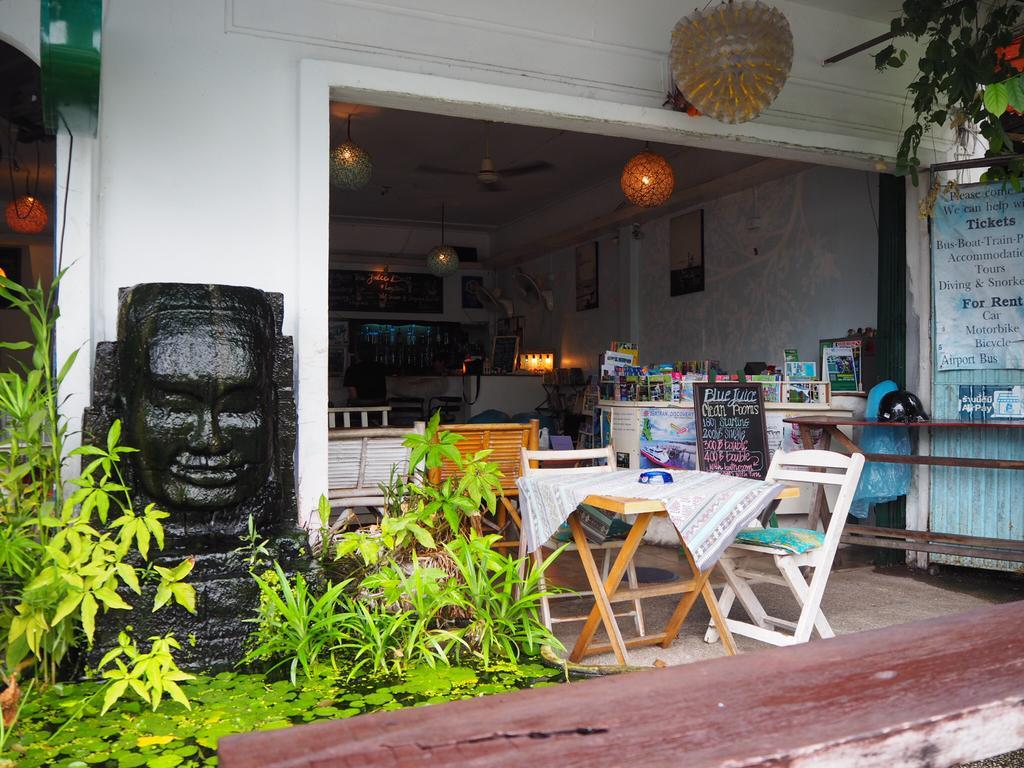 Blue Juice Hotel Krabi town Buitenkant foto